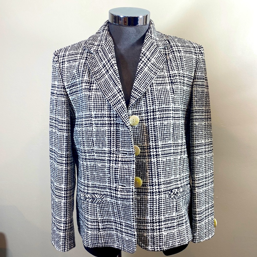 Yves Saint Laurent silk beige/black jacket size 14.